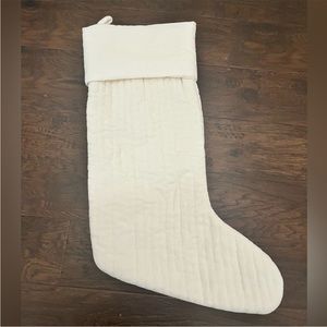 4 NWT Pottery Barn Ivory Channel Quilted Velvet Stockings Medium NOT Monogrammed